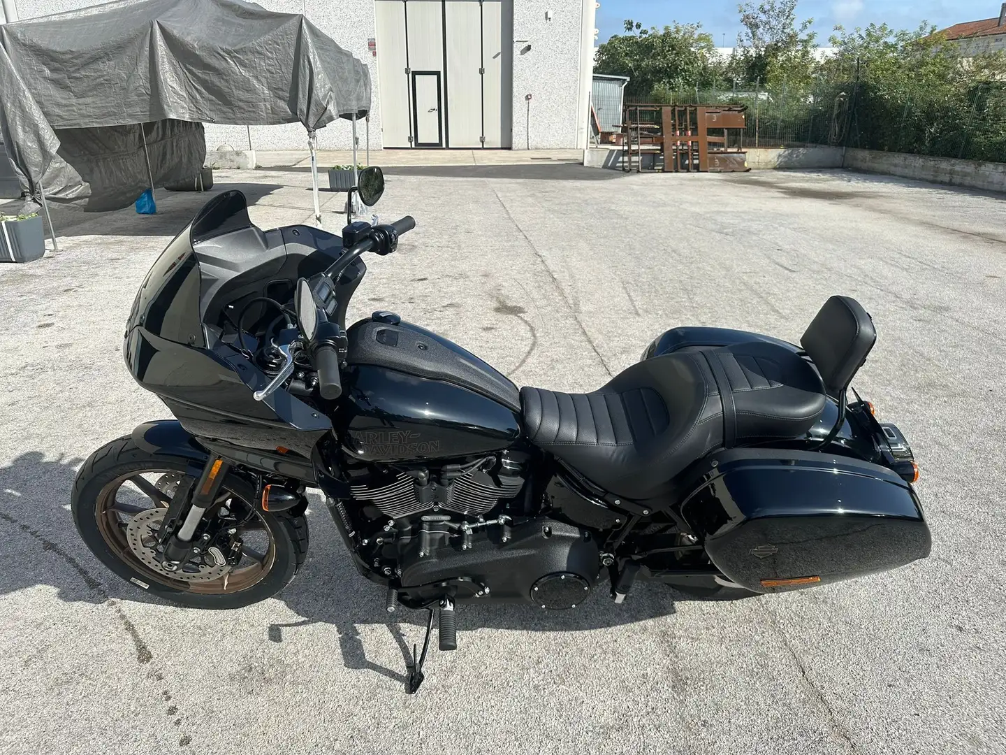Harley-Davidson Lowrider ST Noir - 1
