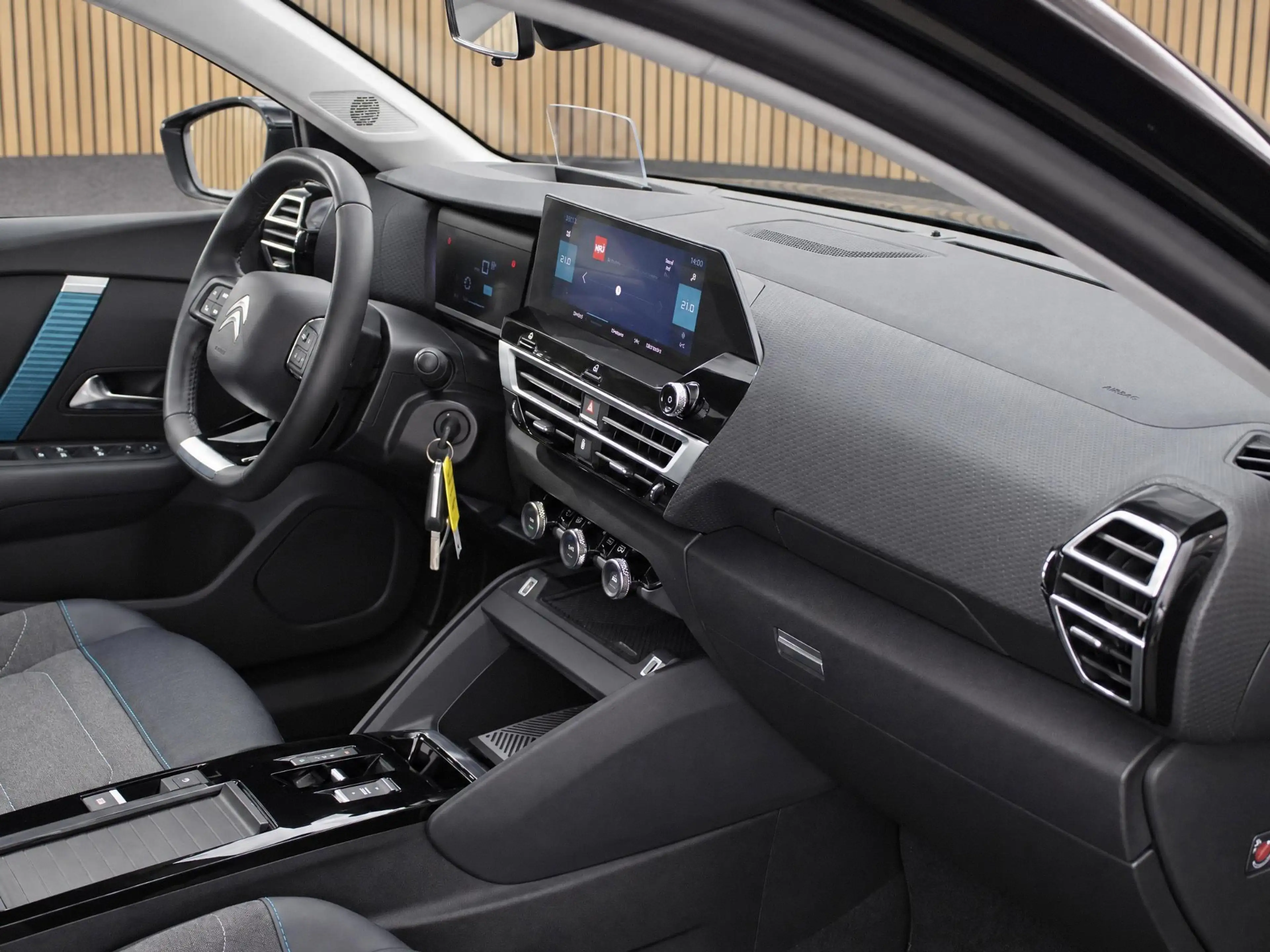Citroen E-C4 Electric You 136pk 50 kWh | Camera/Navi/Climate — photo 13