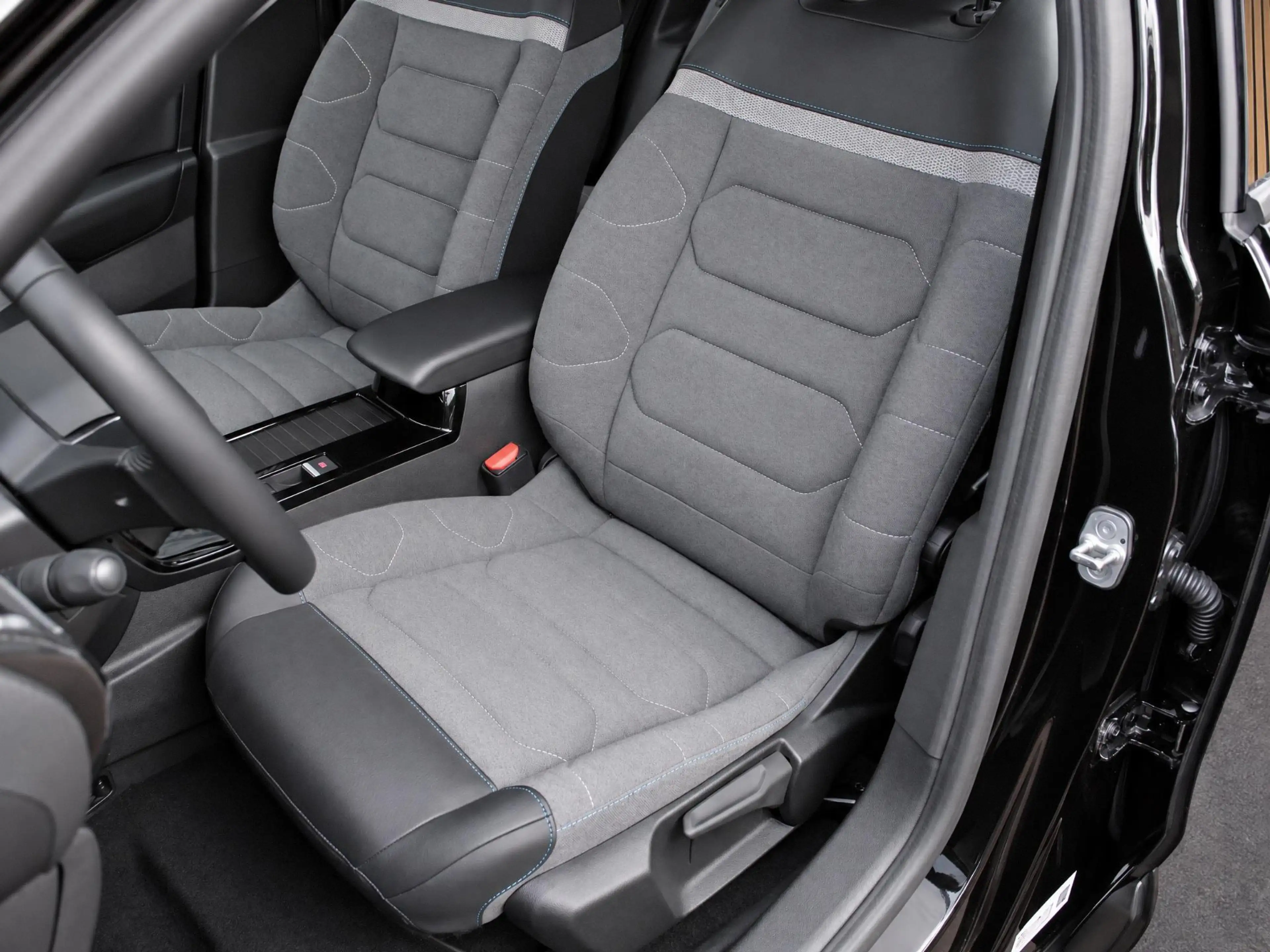 Citroen E-C4 Electric You 136pk 50 kWh | Camera/Navi/Climate — photo 7