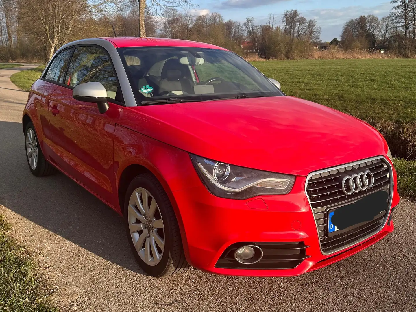 Audi A1 A1 1.6 TDI Ambition Rot - 1