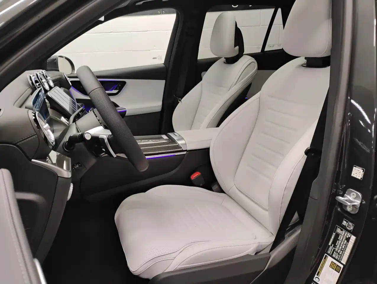 Mercedes-Benz GLC снимка Mercedes-Benz GLC