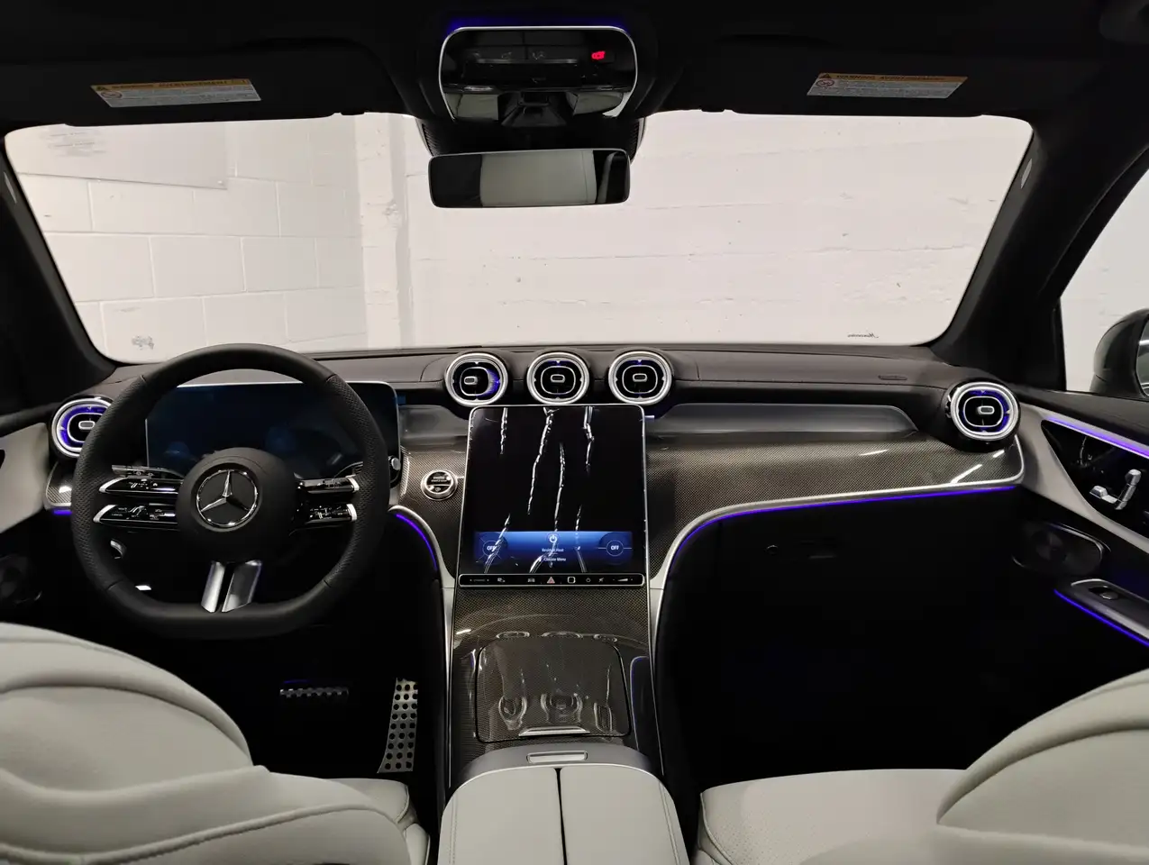 Mercedes-Benz GLC снимка Mercedes-Benz GLC