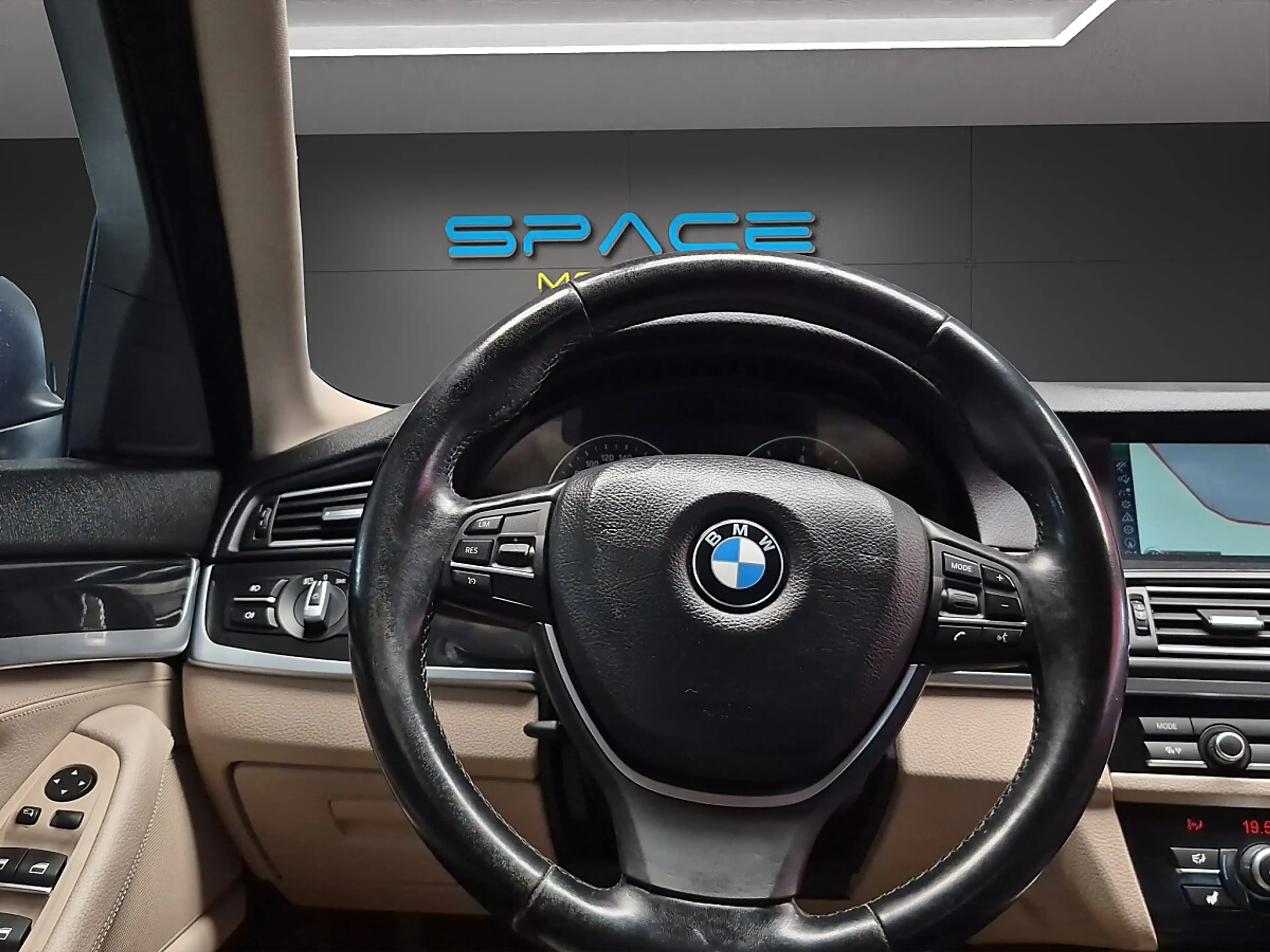 BMW 523 i Österreich-Paket Aut. — photo 15