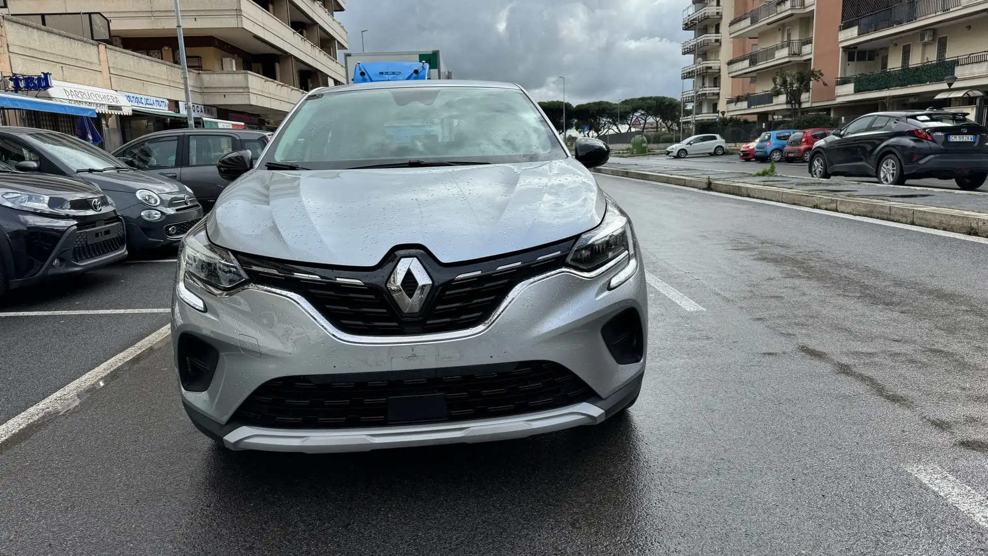 Renault Captur TCe 12V 100 CV Intens CAR PLAY NAVI PDC CERCHIO 17 Gümüş rengi - 1
