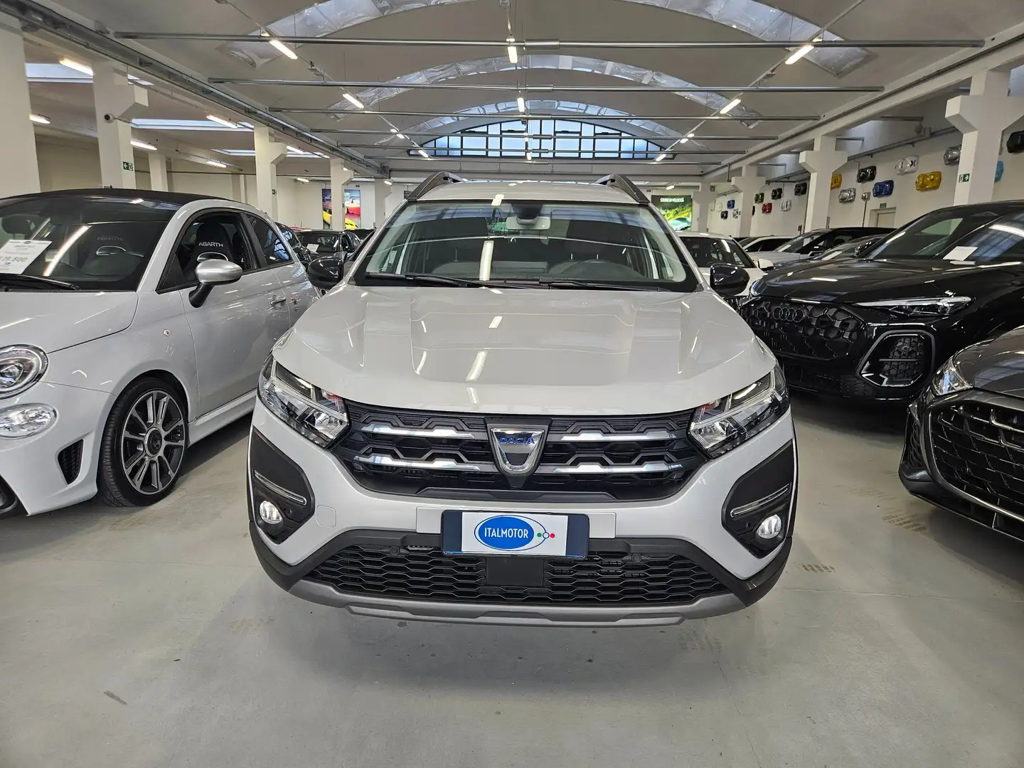 Dacia Jogger Jogger 1.0 tce Extreme UP Gpl 100cv 7 posti Argento - 2