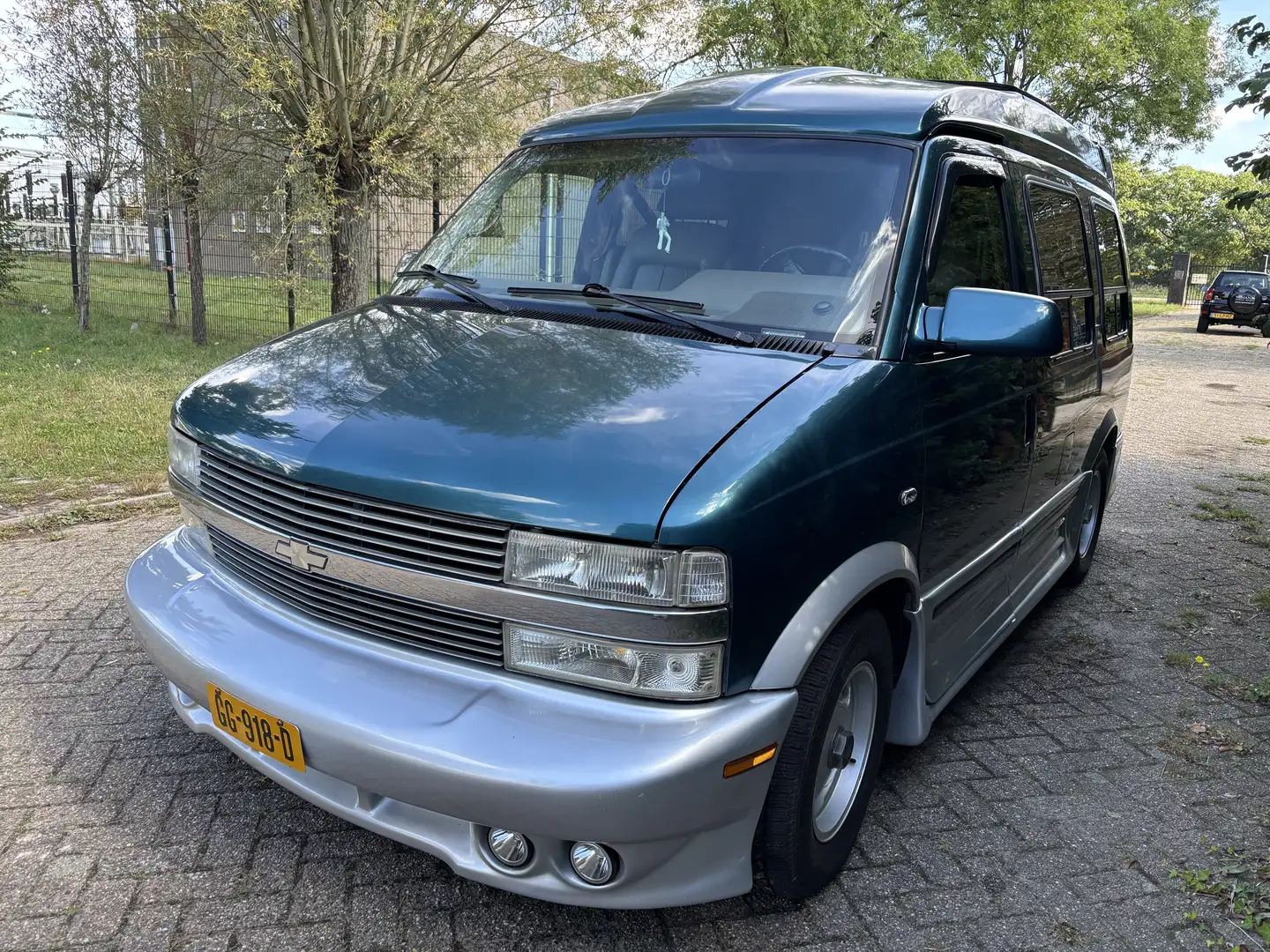 Chevrolet Astro Van 2WD - 1
