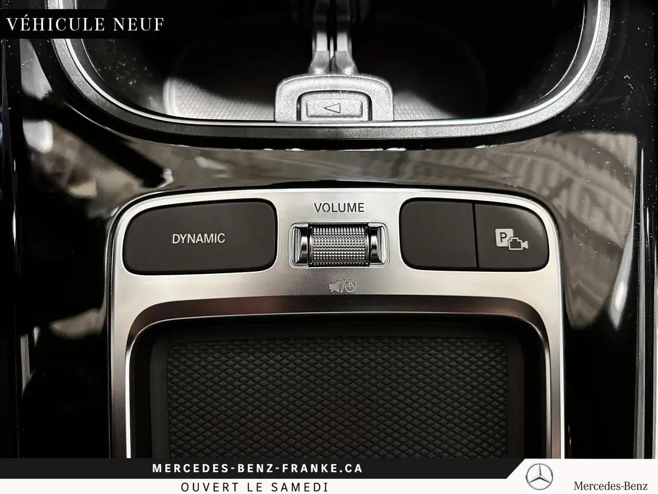 Mercedes-Benz CLA снимка Mercedes-Benz CLA