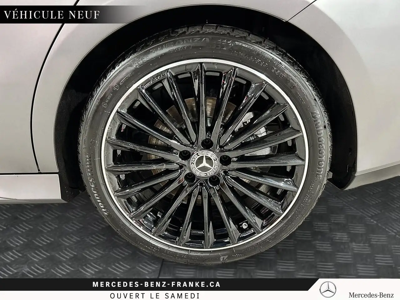 Mercedes-Benz CLA снимка Mercedes-Benz CLA