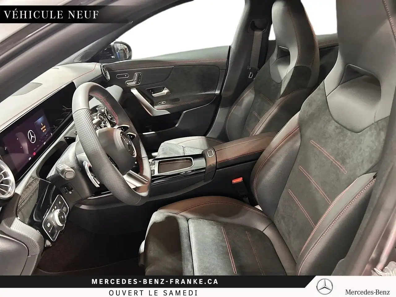 Mercedes-Benz CLA снимка Mercedes-Benz CLA