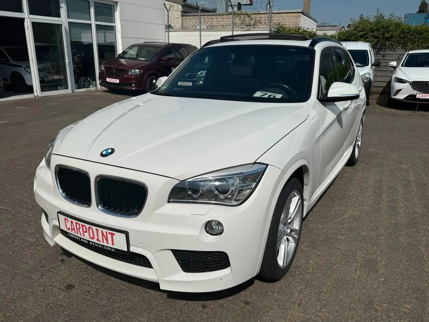 BMW X1 20 d sDrive M-PAKET /KLIMA/PANO/XENON/LEDER Weiß - 1