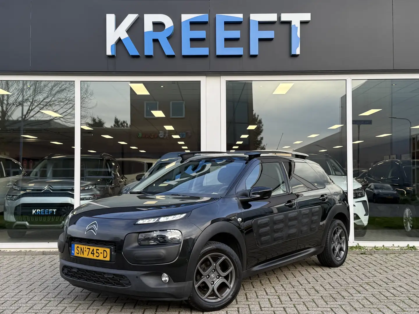 Citroen C4 Cactus 1.2 PureTech W Cruise | Airco Zwart - 1