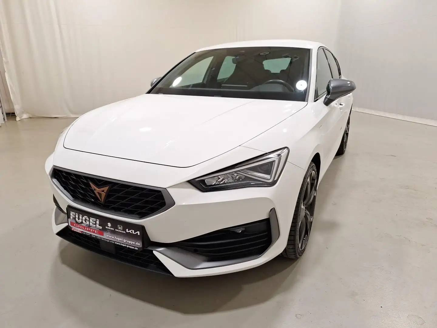 CUPRA Leon 1.4 TSI DSG e-Hybrid virt.Cock.|LED|Winter|Navi Weiß - 2