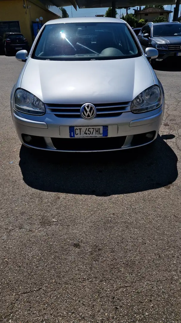 Volkswagen Golf 5p 1.6 fsi Sportline - 1