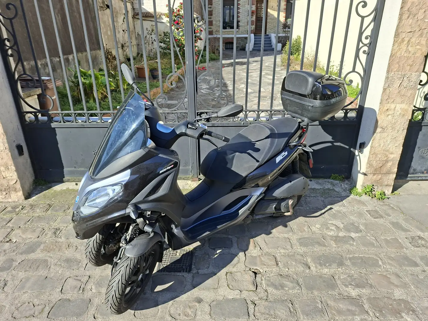 Piaggio MP3 300 Negro - 2