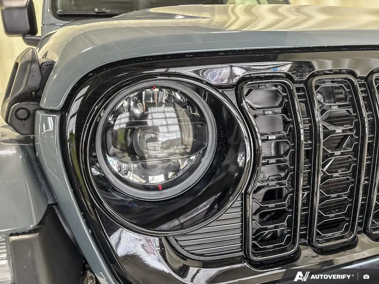Jeep Gladiator photo Jeep Gladiator
