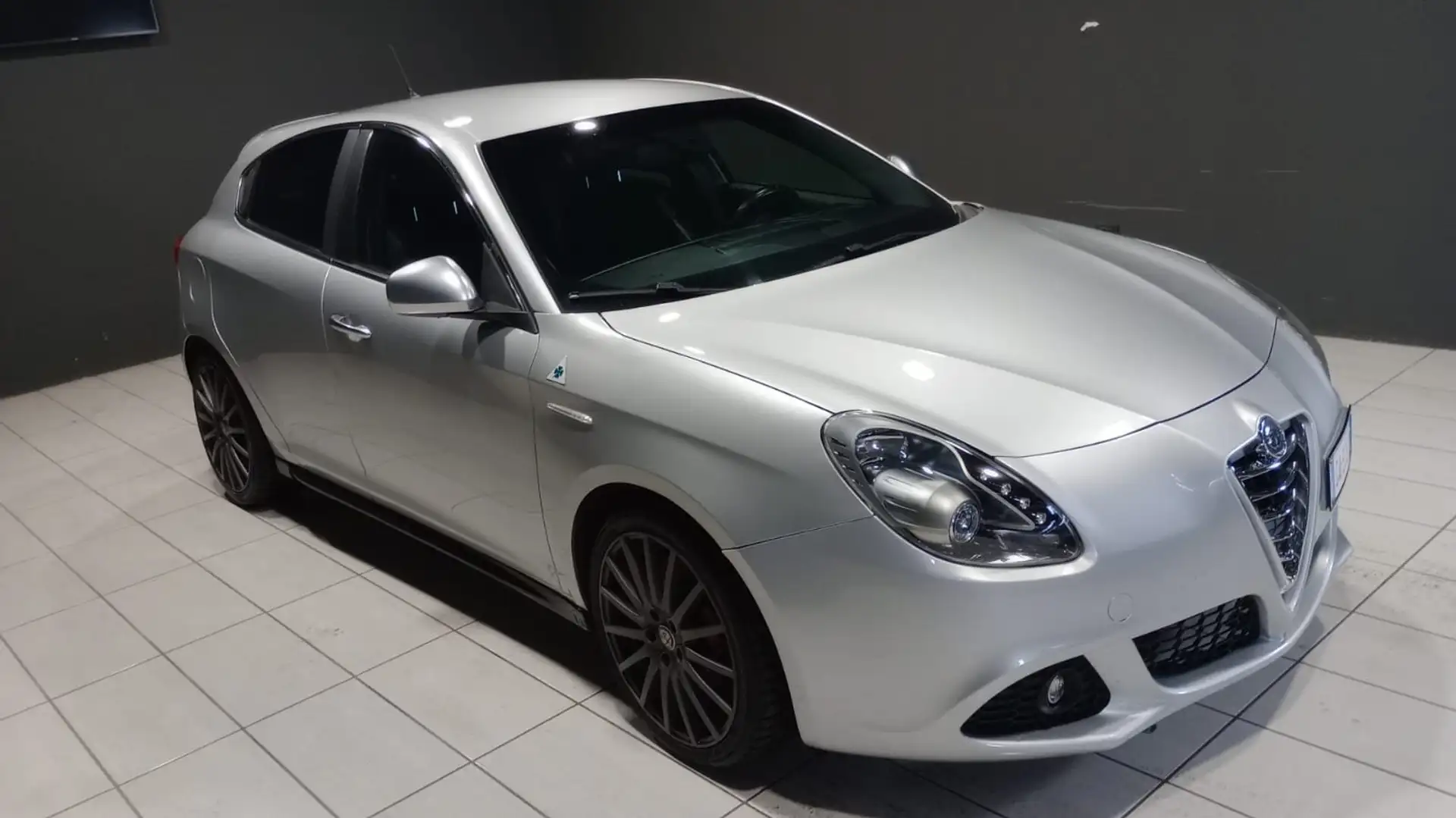 Alfa Romeo Giulietta 1750 tbi Quadrifoglio Verde 235cv Grigio - 1