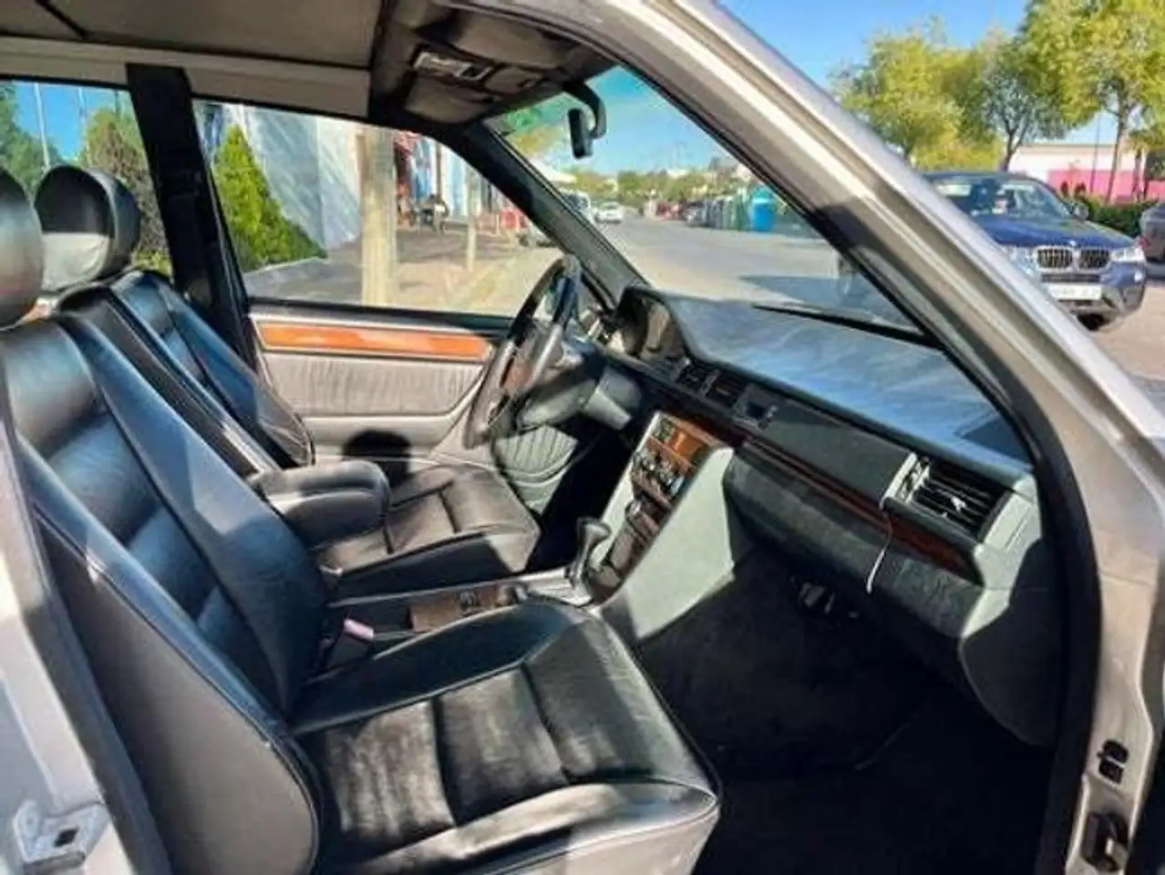 Mercedes-Benz E 300 D Turbo 4Matic, foto 11