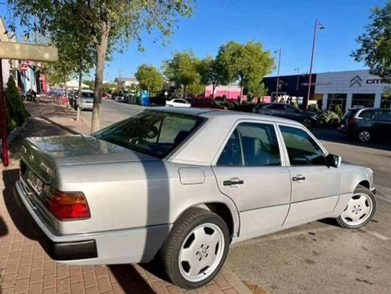 Mercedes-Benz E 300 D Turbo 4Matic, foto 7
