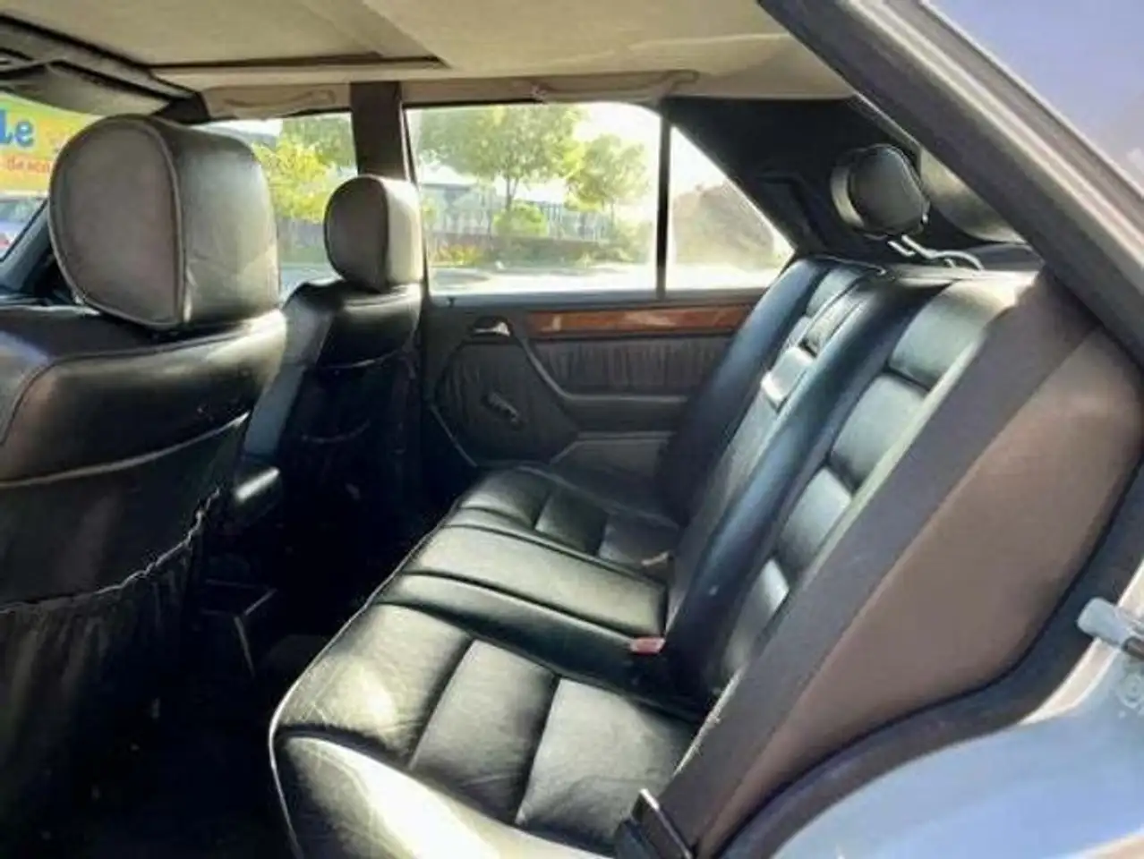 Mercedes-Benz E 300 D Turbo 4Matic, foto 12