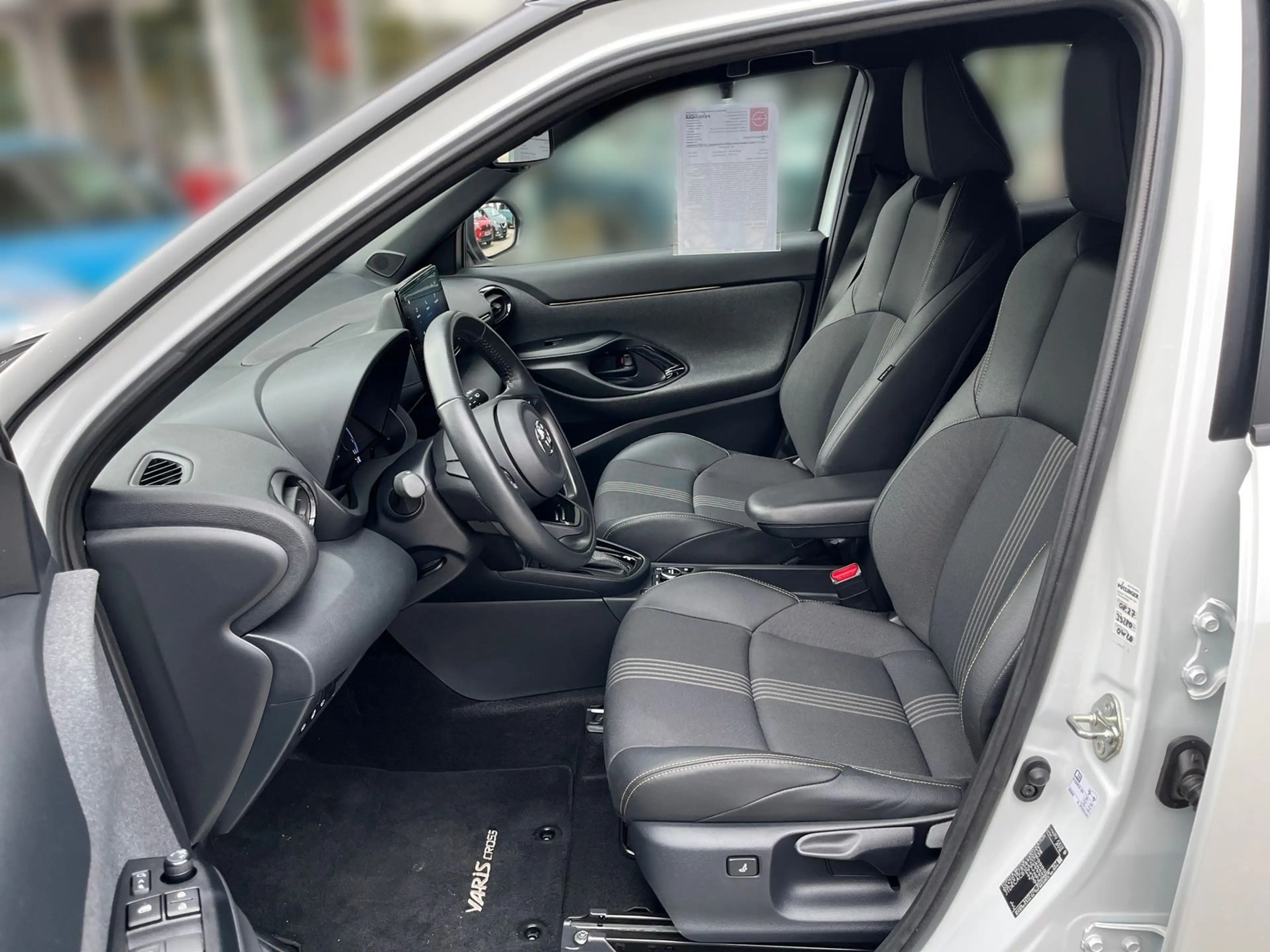 Toyota Yaris Cross 1.5Hybrid AWD-i Adventure,Matrix,HUD — photo 7