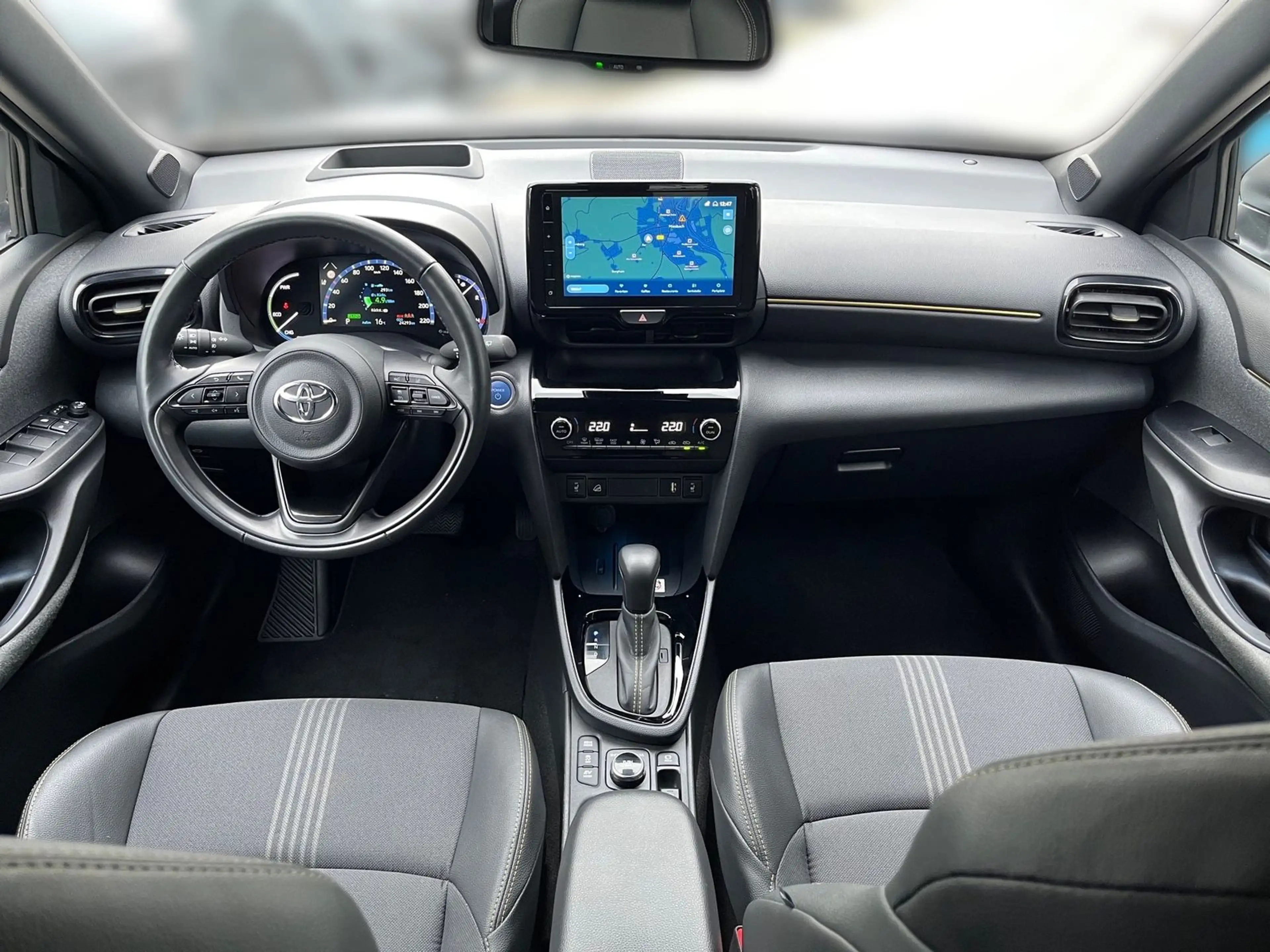Toyota Yaris Cross 1.5Hybrid AWD-i Adventure,Matrix,HUD — photo 10