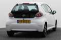 Toyota Aygo 1.0 VVT-i Aspiration 5-Deurs, Airco, Bluetooth, LE Wit - thumbnail 17
