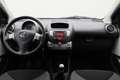 Toyota Aygo 1.0 VVT-i Aspiration 5-Deurs, Airco, Bluetooth, LE Wit - thumbnail 2