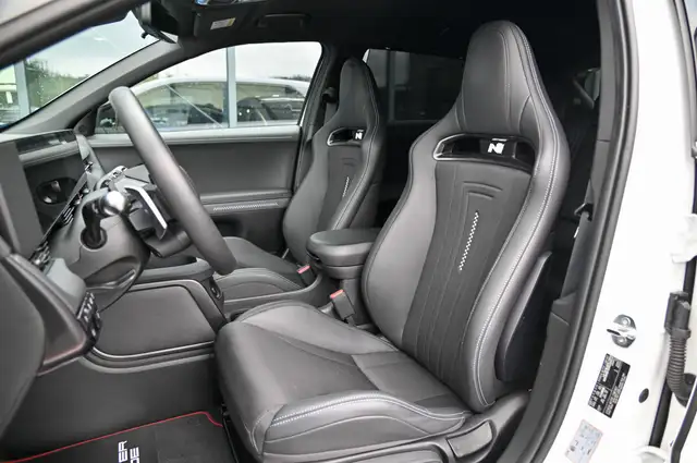 Hyundai Ioniq 5 view 12