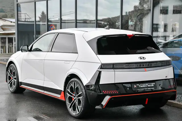 Hyundai Ioniq 5 view 5