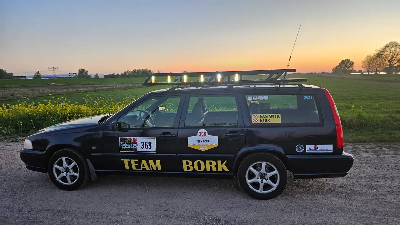 Volvo V70 2.5 Luxury-Line, foto 1
