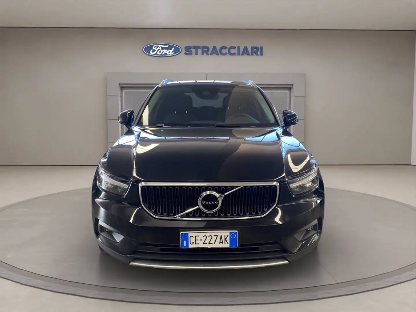 Volvo XC40 1.5 t2 Momentum Pro my21 Noir - 2
