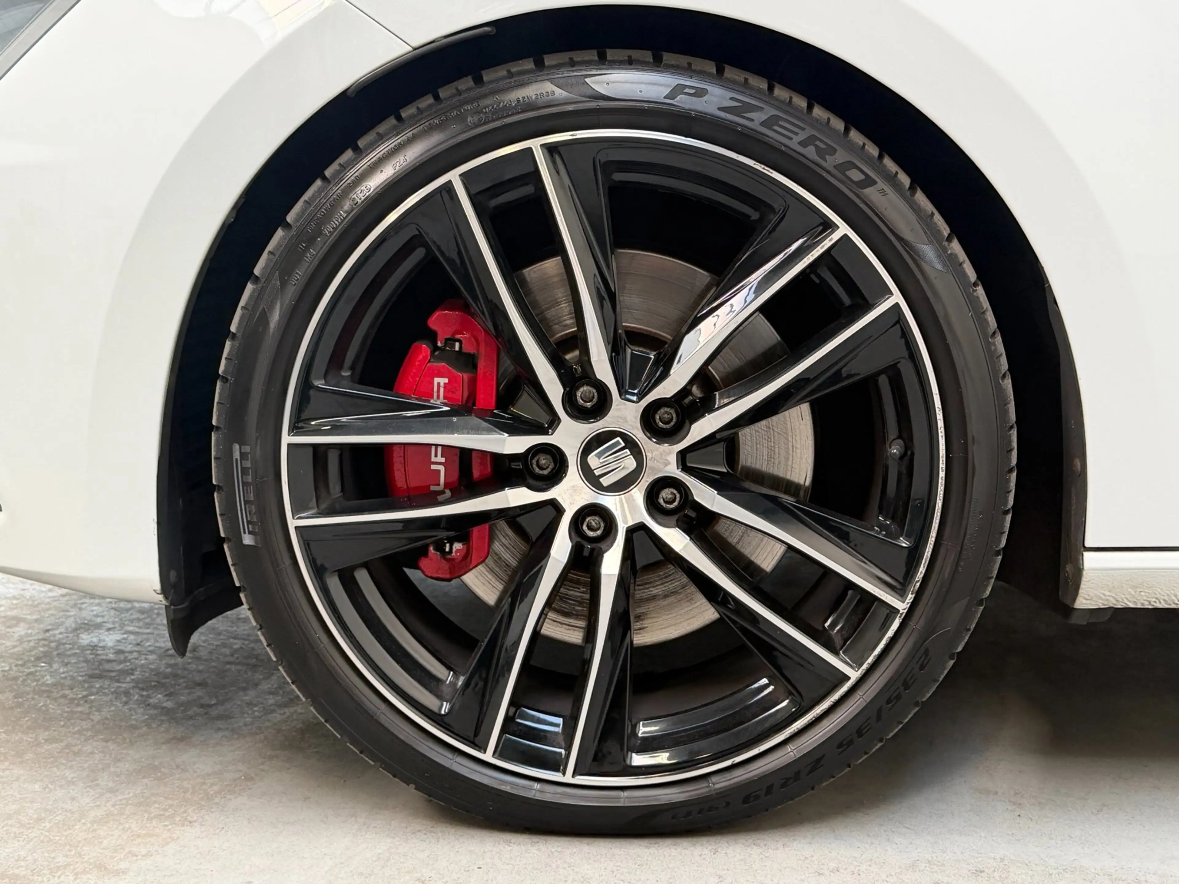 SEAT Leon ST 2.0 TSI 4DRIVE CUPRA 300|Pano|Keyless|Camera — photo 9