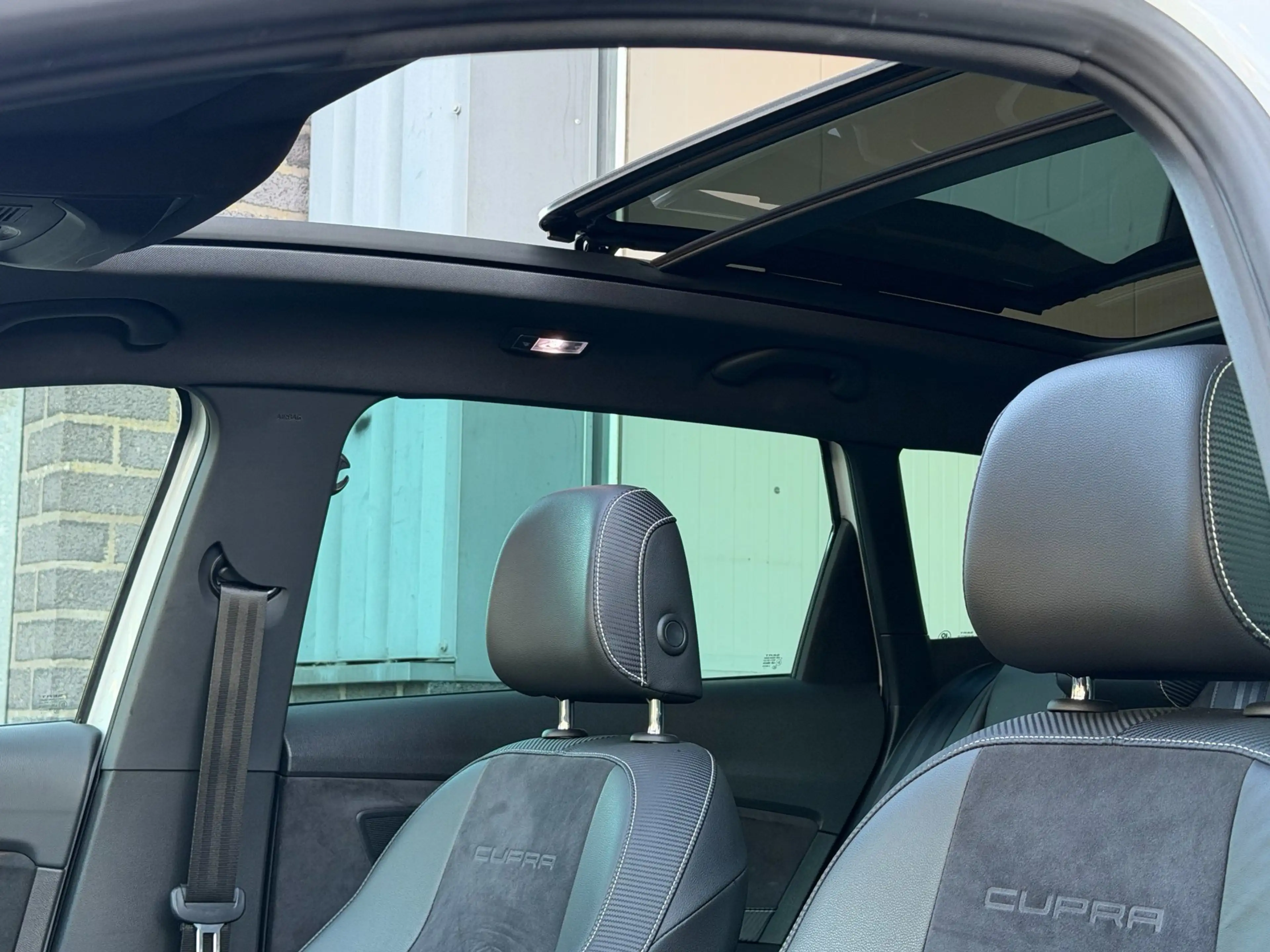 SEAT Leon ST 2.0 TSI 4DRIVE CUPRA 300|Pano|Keyless|Camera — photo 16