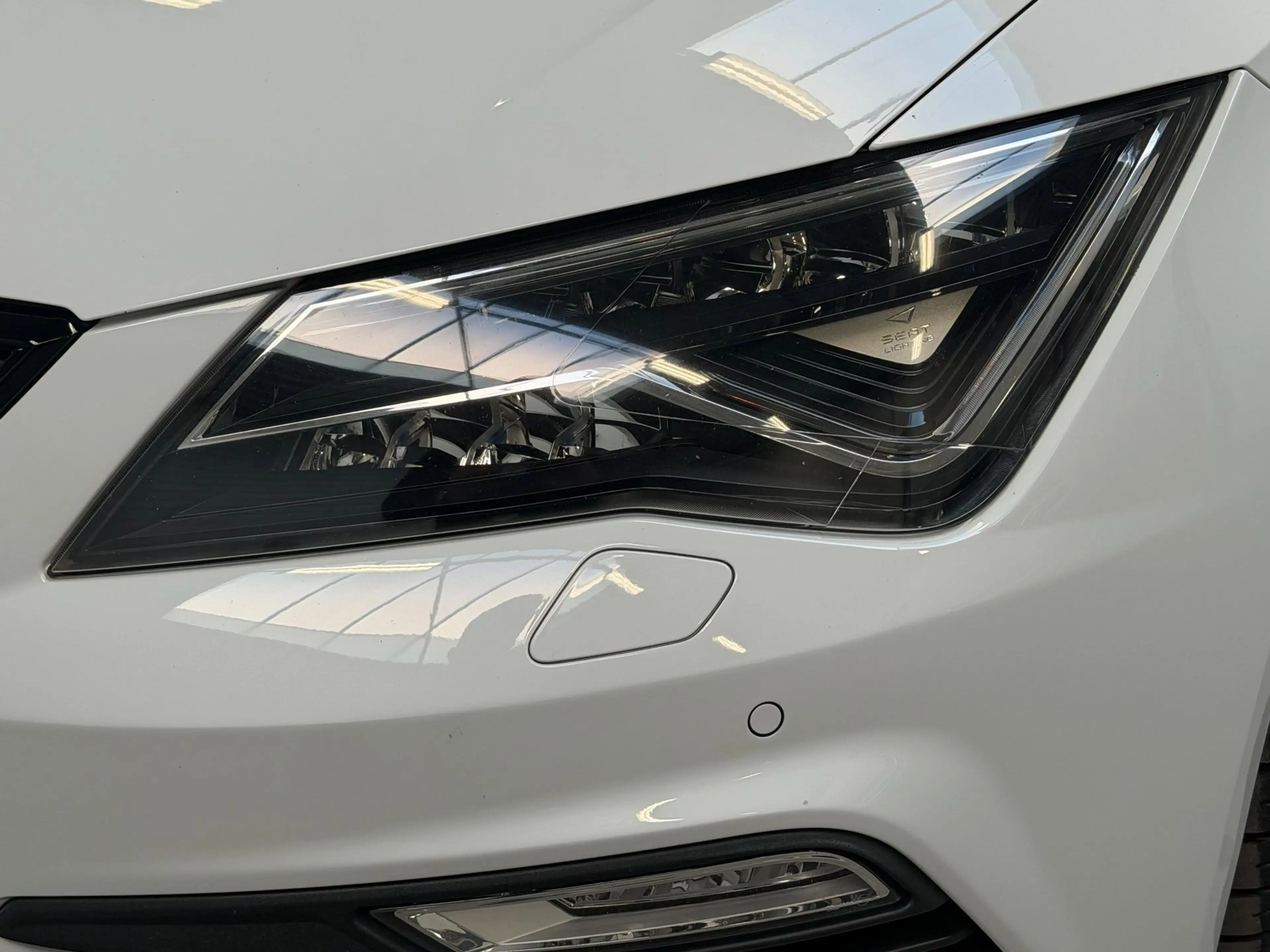 SEAT Leon ST 2.0 TSI 4DRIVE CUPRA 300|Pano|Keyless|Camera — photo 8