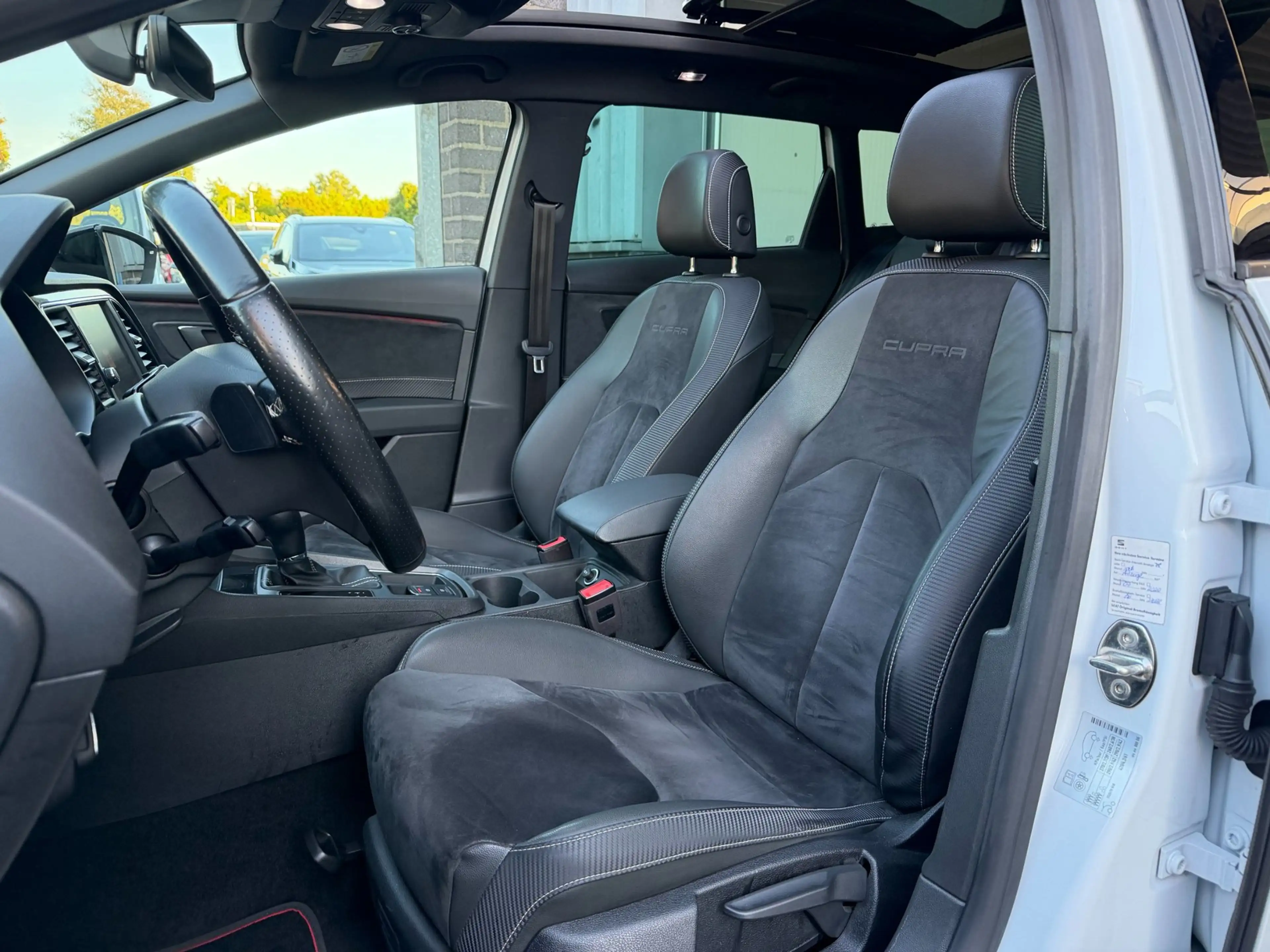 SEAT Leon ST 2.0 TSI 4DRIVE CUPRA 300|Pano|Keyless|Camera — photo 15