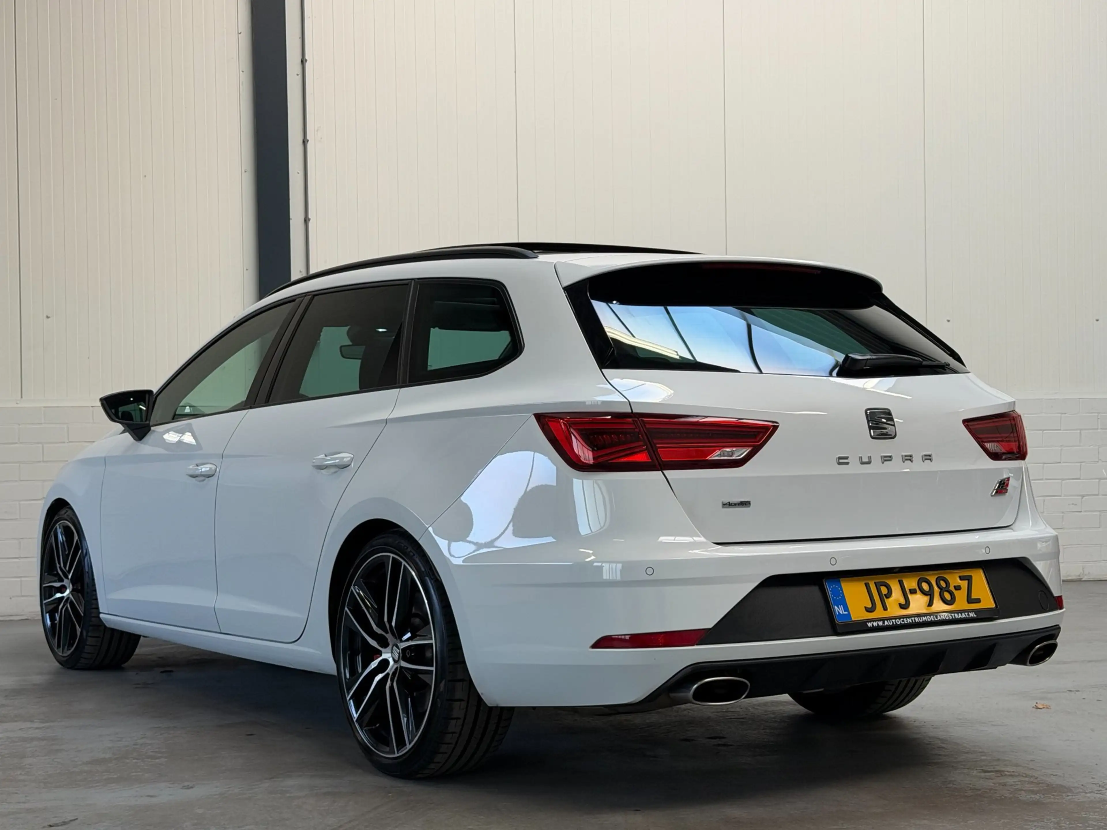 SEAT Leon ST 2.0 TSI 4DRIVE CUPRA 300|Pano|Keyless|Camera — photo 3