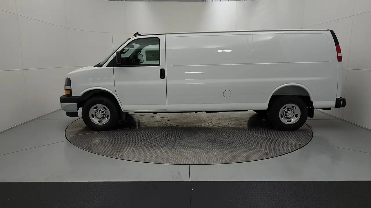 Chevrolet Express 3500 снимка Chevrolet Express 3500