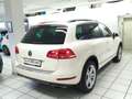 Volkswagen Touareg 3.0 V6 TDI Blue Motion R LINE 2.Hand Scheckheft Blanco - thumbnail 6