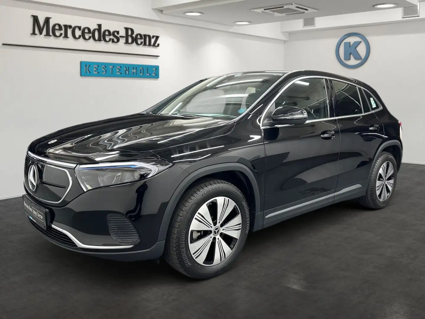 Mercedes-Benz EQA 300 4Matic Progressive KAMERA+AMBIENTE+18" Schwarz - 2