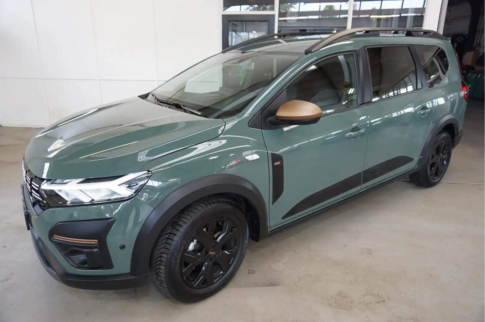 Dacia Jogger 1.0 TCe 110 Extreme 7p. Camera Navigatie enz. Groen - 1