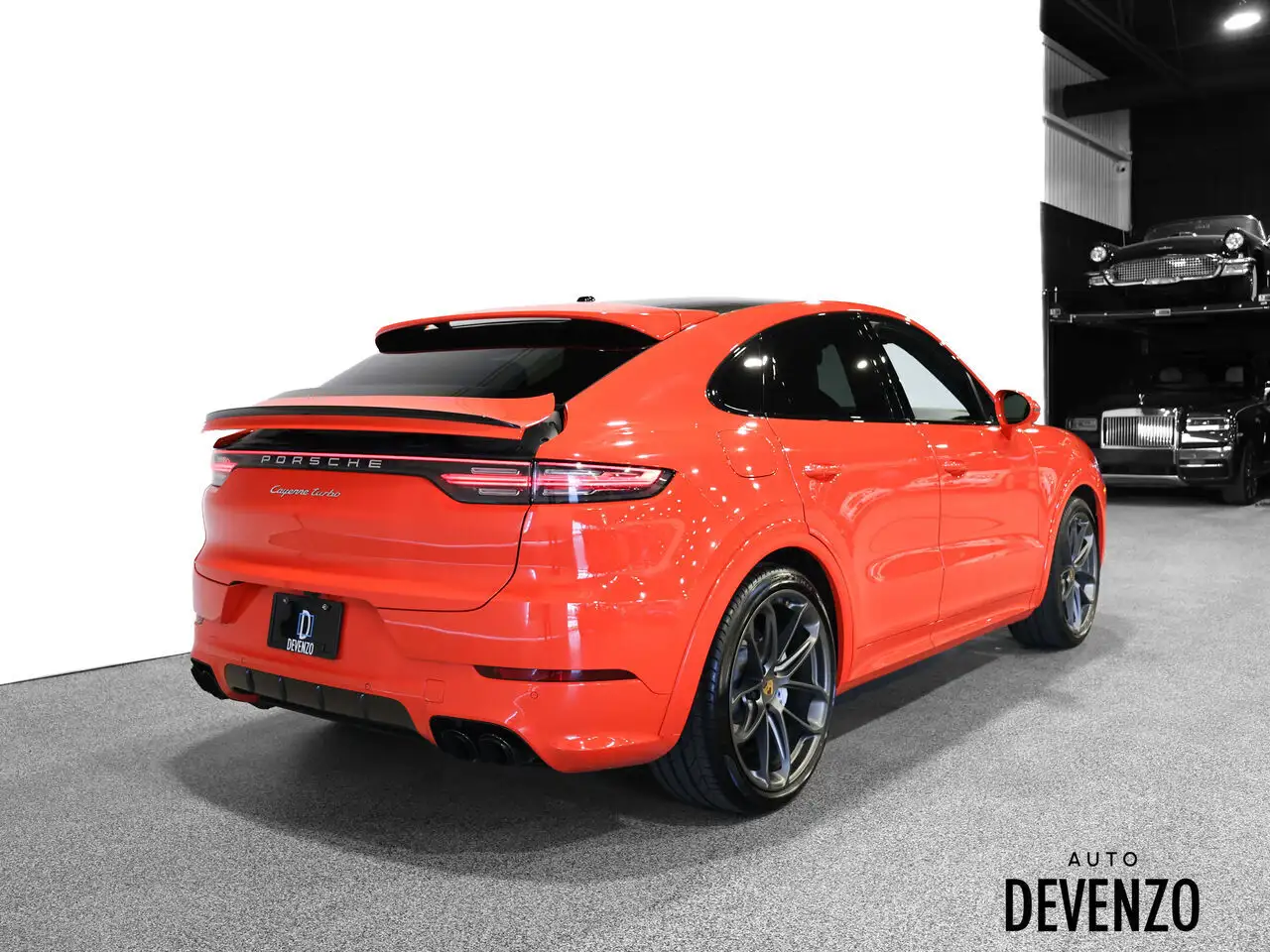 Porsche Cayenne снимка Porsche Cayenne