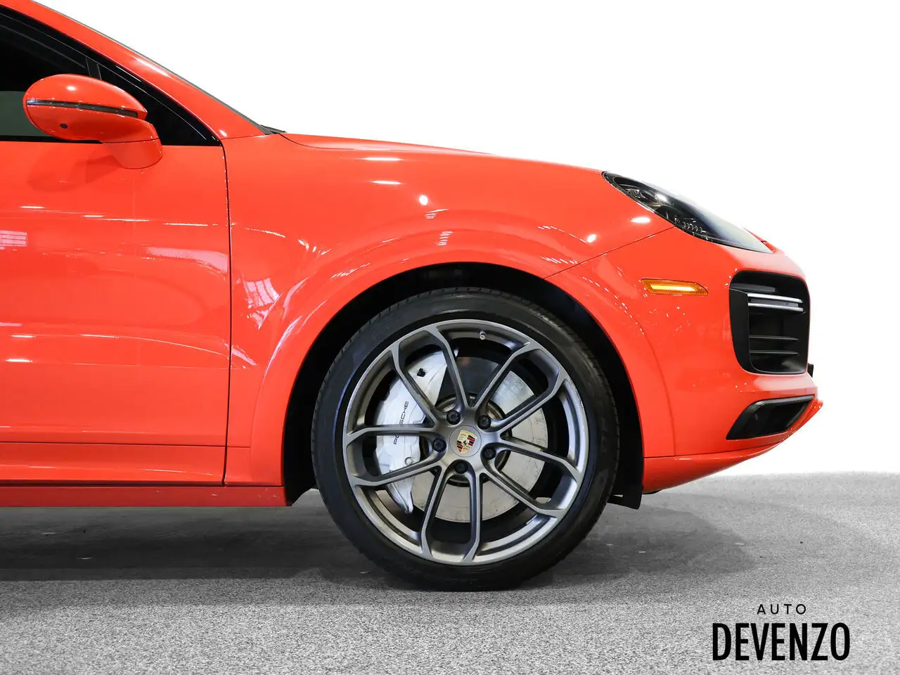 Porsche Cayenne снимка Porsche Cayenne