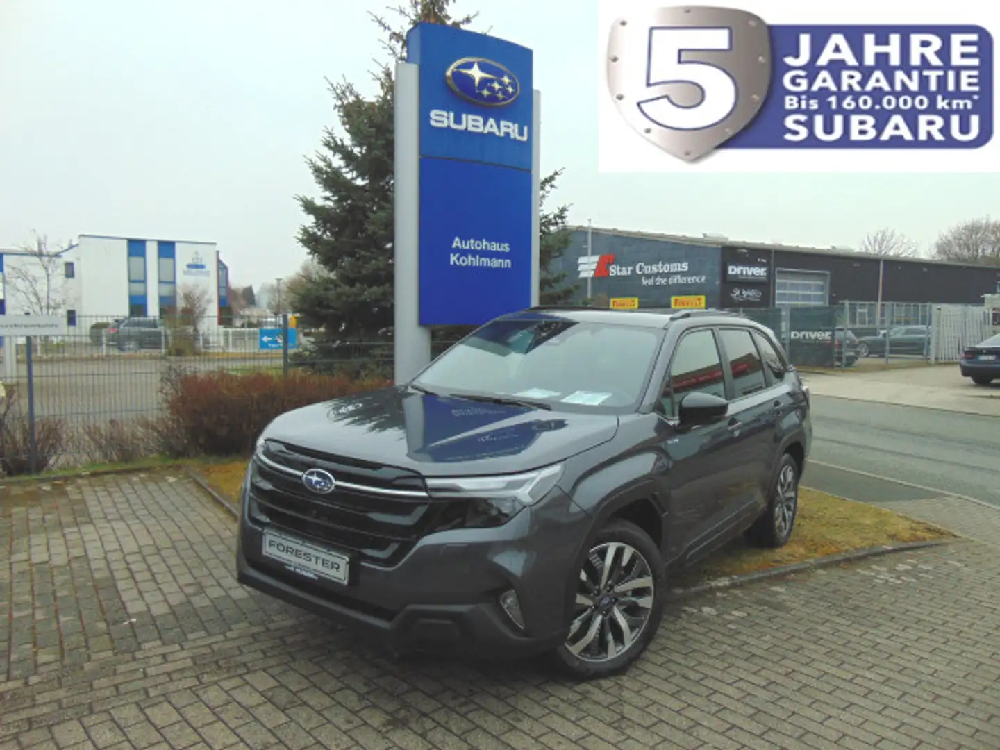 Subaru Forester 2.0 ie Platinum Alu 19" PGSD Navi 360° Gris - 1