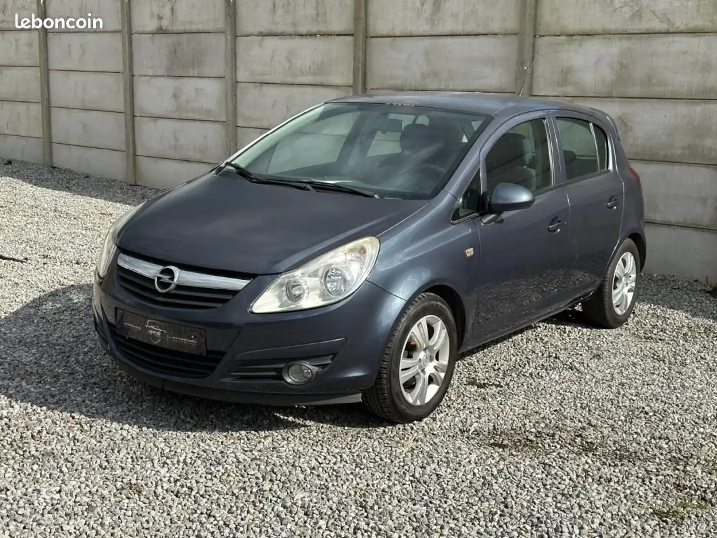 Opel Corsa D essence DYNAMIQUE Gris - 1