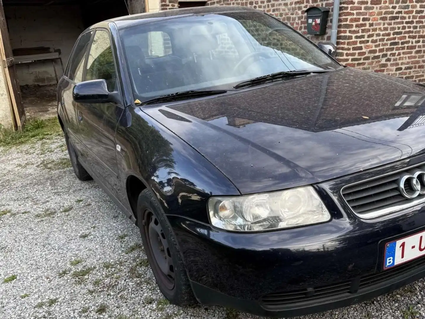 Audi A3 1.6i Ambiente Bleu - 2