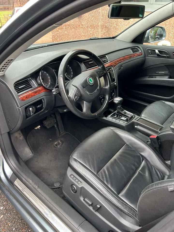 Skoda Superb S.W 2.0 tdi Ambition 170cv dsg