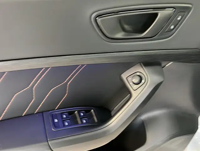 Cupra Ateca view 6