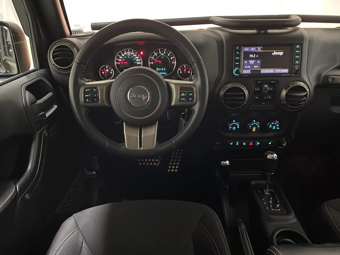 Jeep Wrangler 3.6 V6 Autom. Golden Eagle Eerste eigenaar Dealer Grau - 2