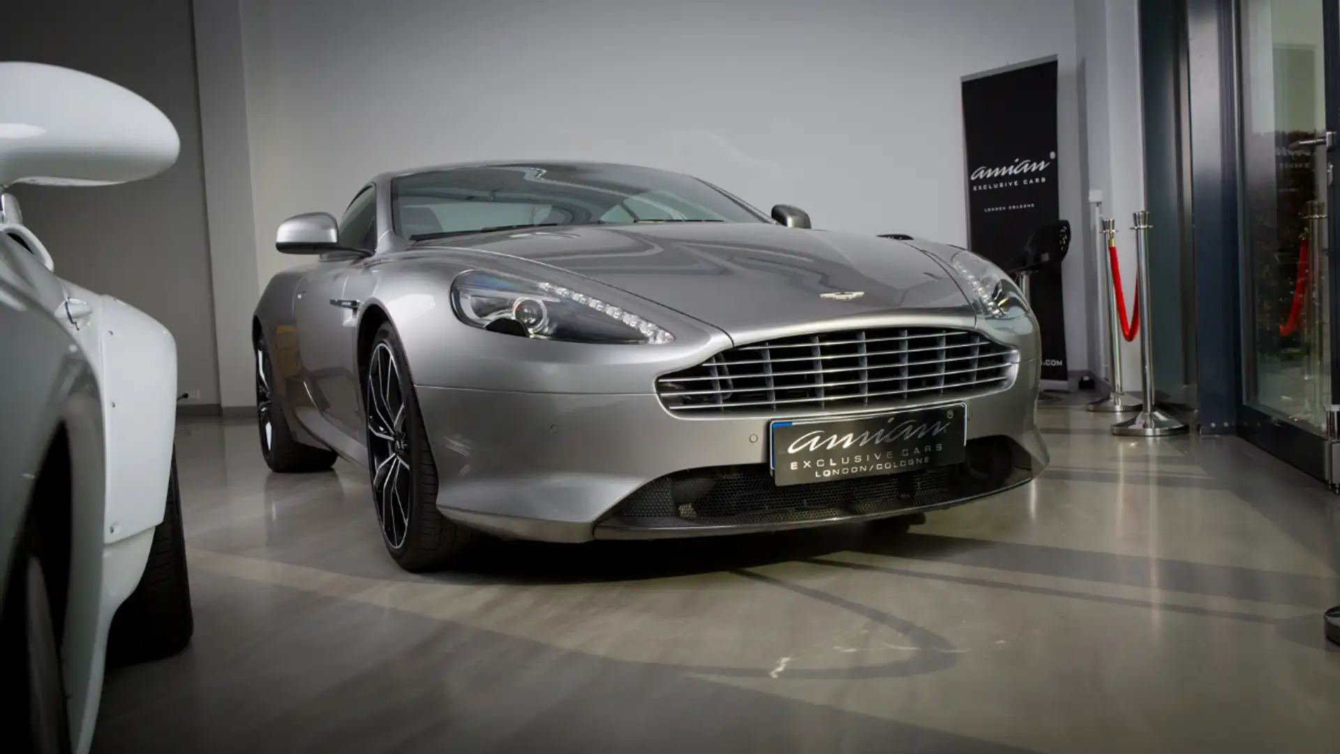 Aston Martin DB9 GT * James Bond 007 Edition * 1 of 150 * Сірий - 2