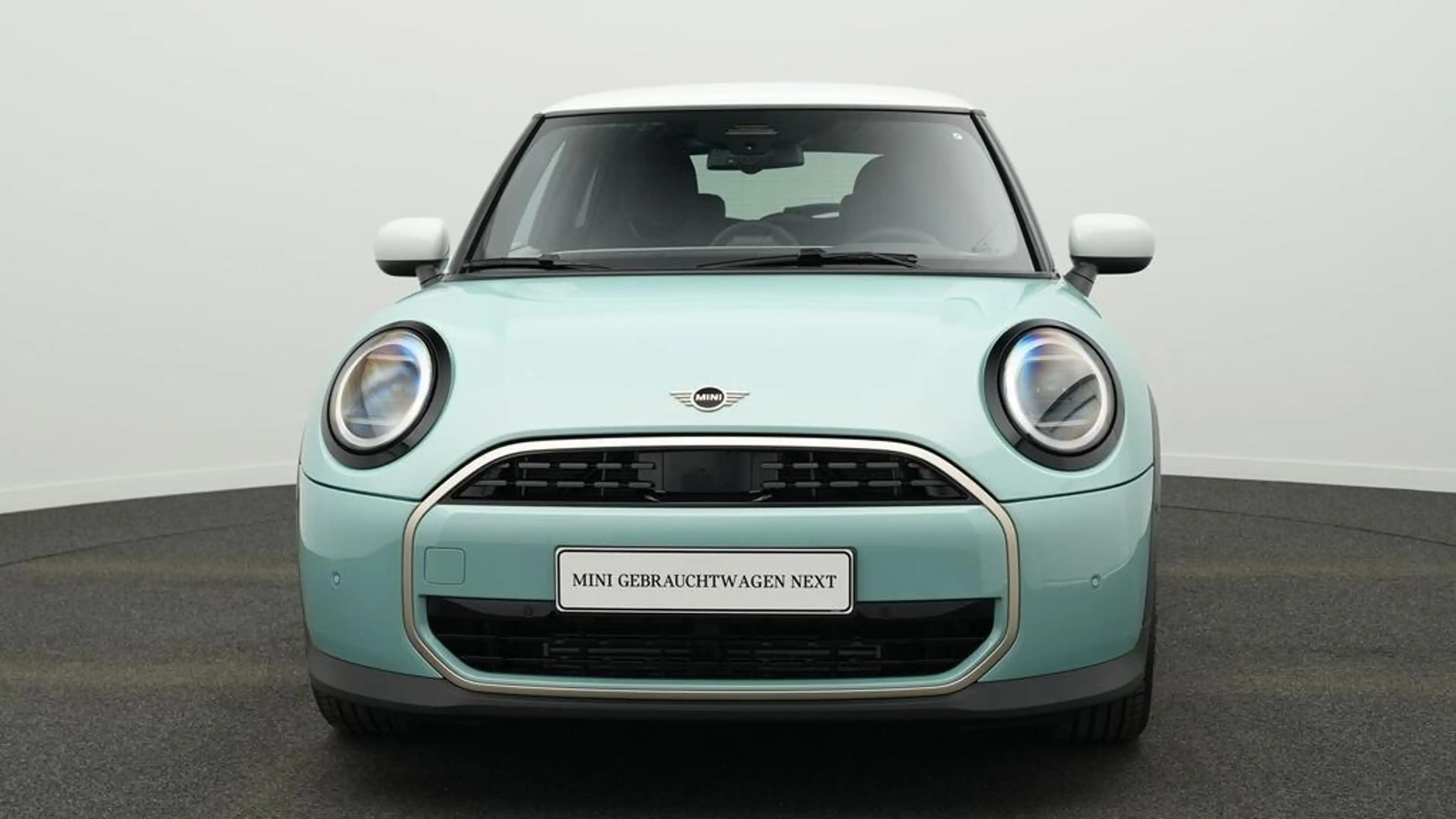 MINI Cooper C Favoured Trim — photo 15